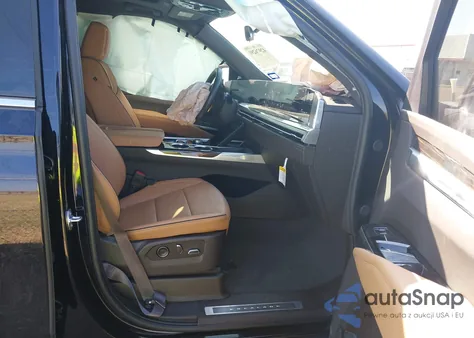 2025 Cadillac Escalade Esv Premium Luxury z USA, uszkodzony, nr VIN 1GYS8LRL0SR110555